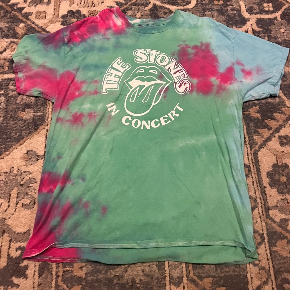 concert tee